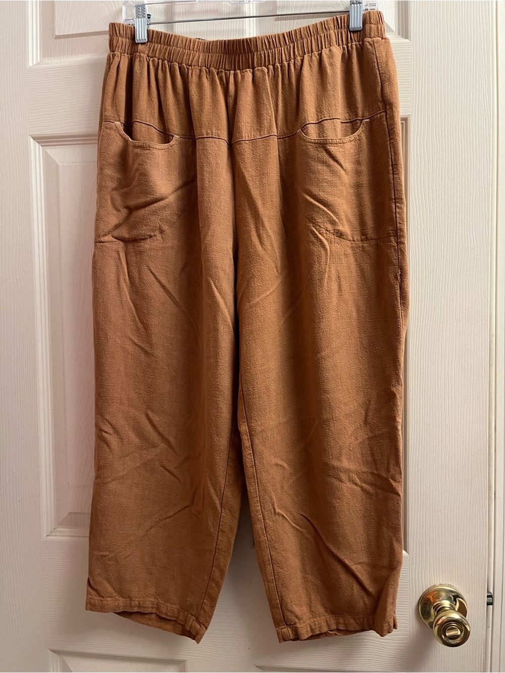 #23 Illa Illa  Cropped Pants in Camel Brown Women’s Large